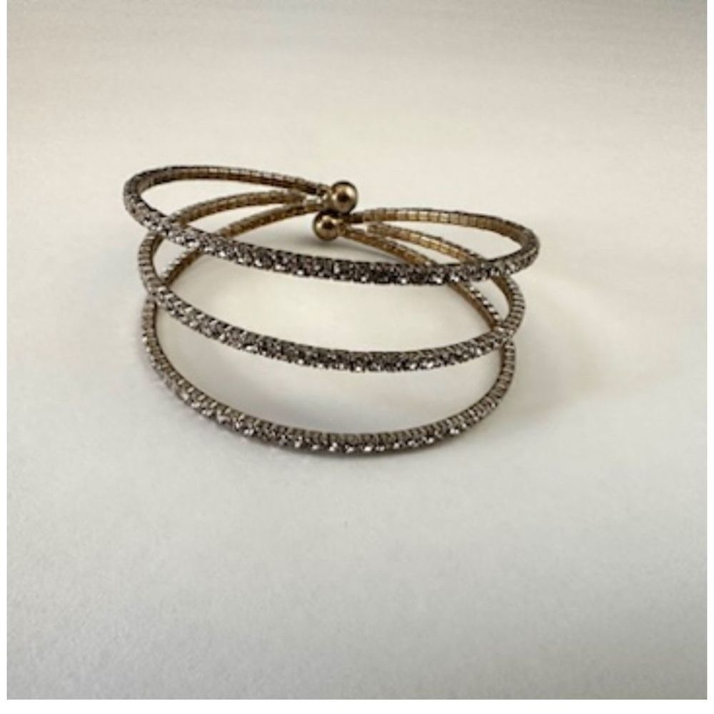 Rhinestone triple strand adjustable bracelet